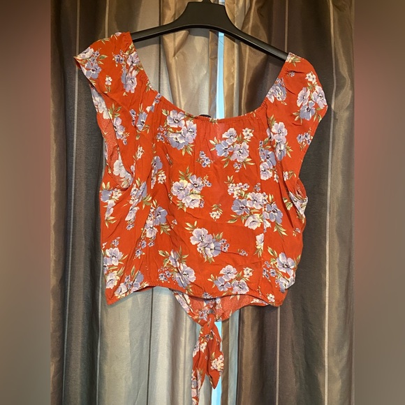 American Eagle Shirt - Picture 2 of 3